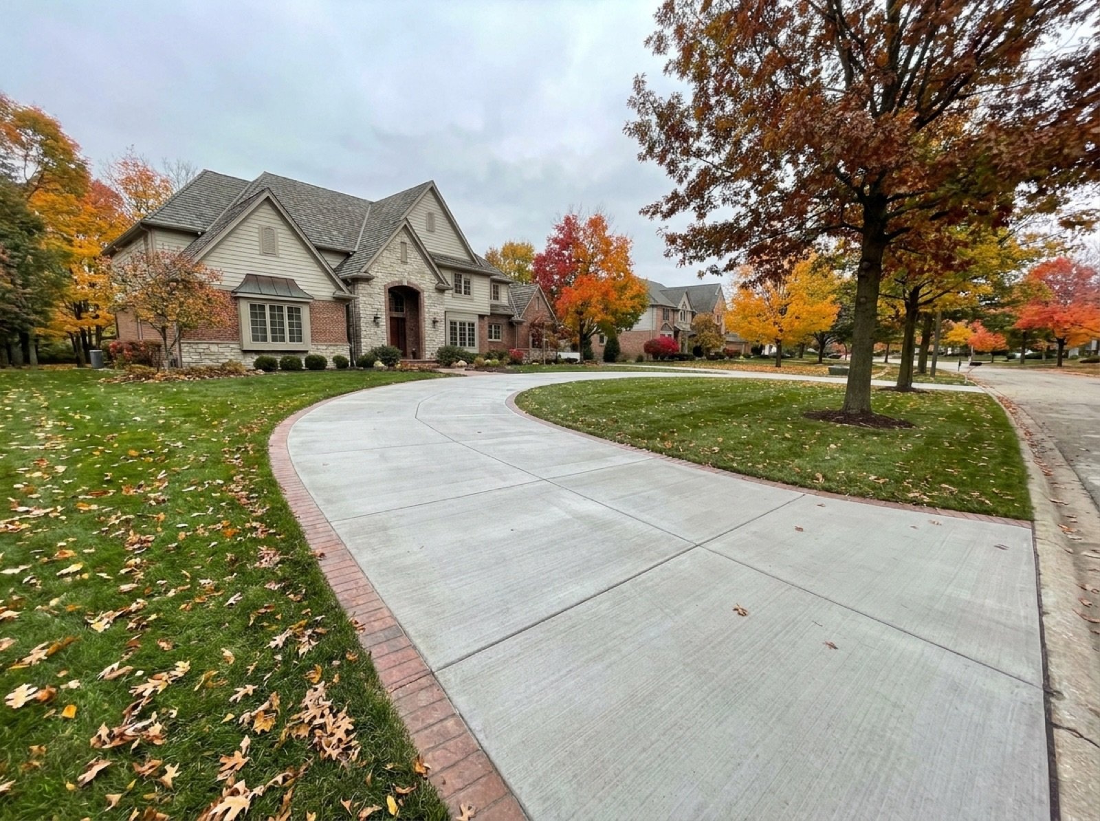 Traditional Concrete Driveways in Michigan project photo 2